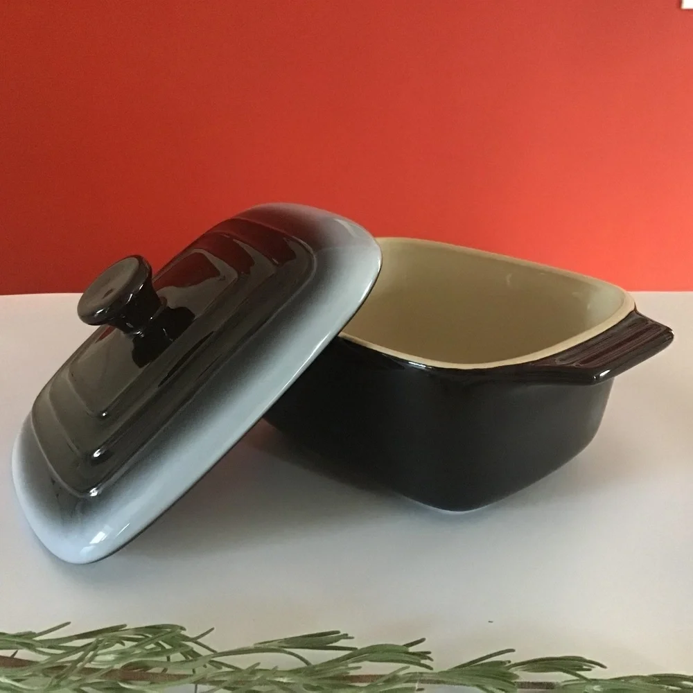 New Stoneware Casserole Bakeware with Lid Black White